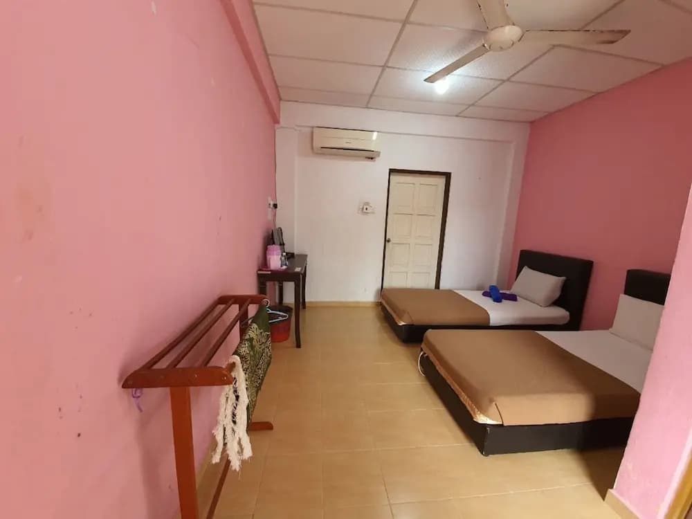 OYO 90410 D'Geting Beach Resort - main photo