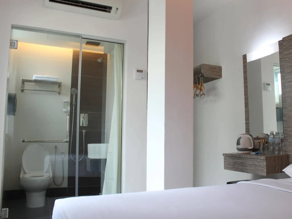 Dream Hotel - photo 8
