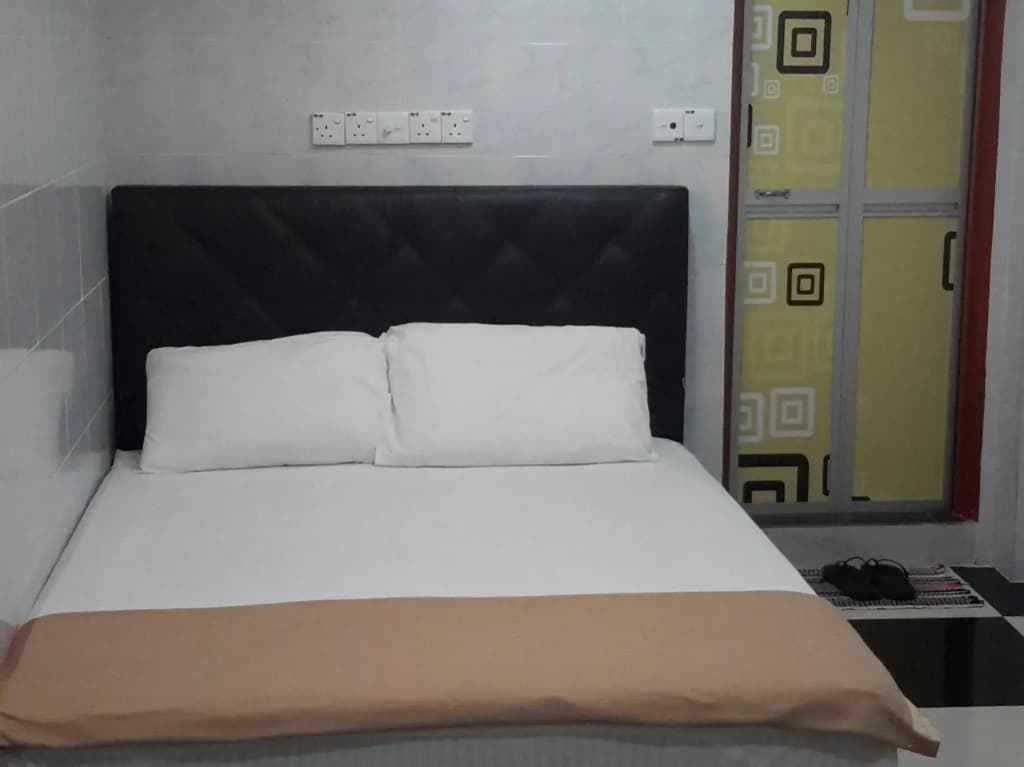 Bukit Beruntung Business Hotel - photo 6