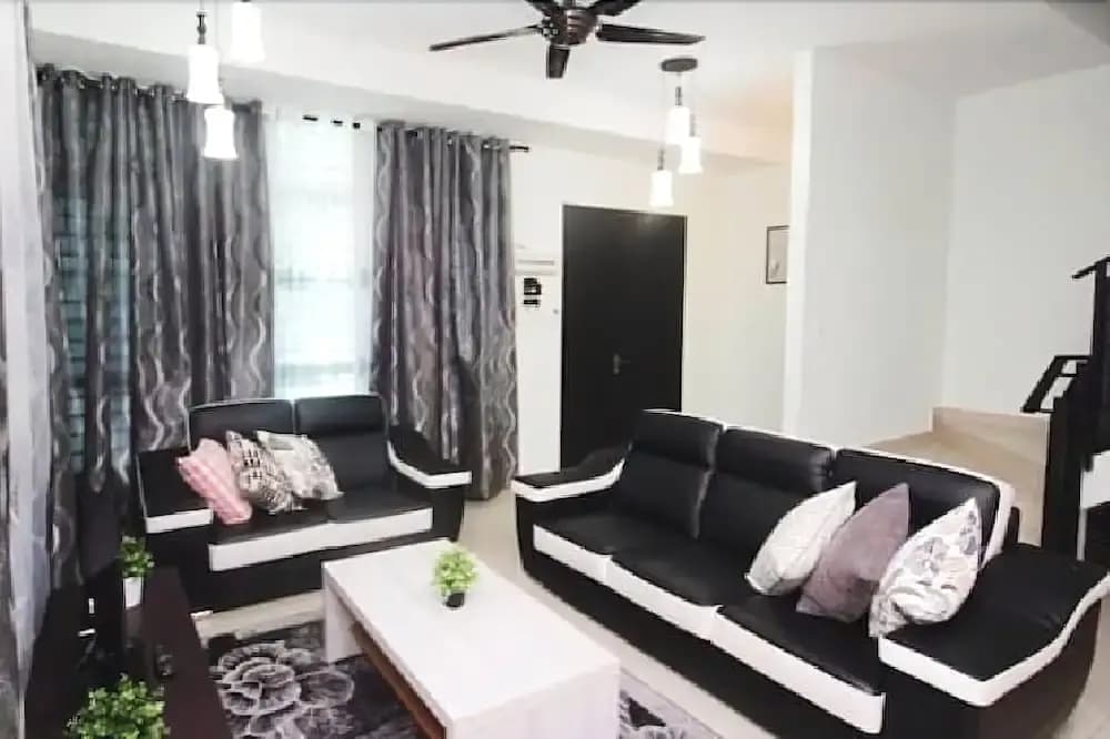 Dr. Shaz Summer House - photo 4