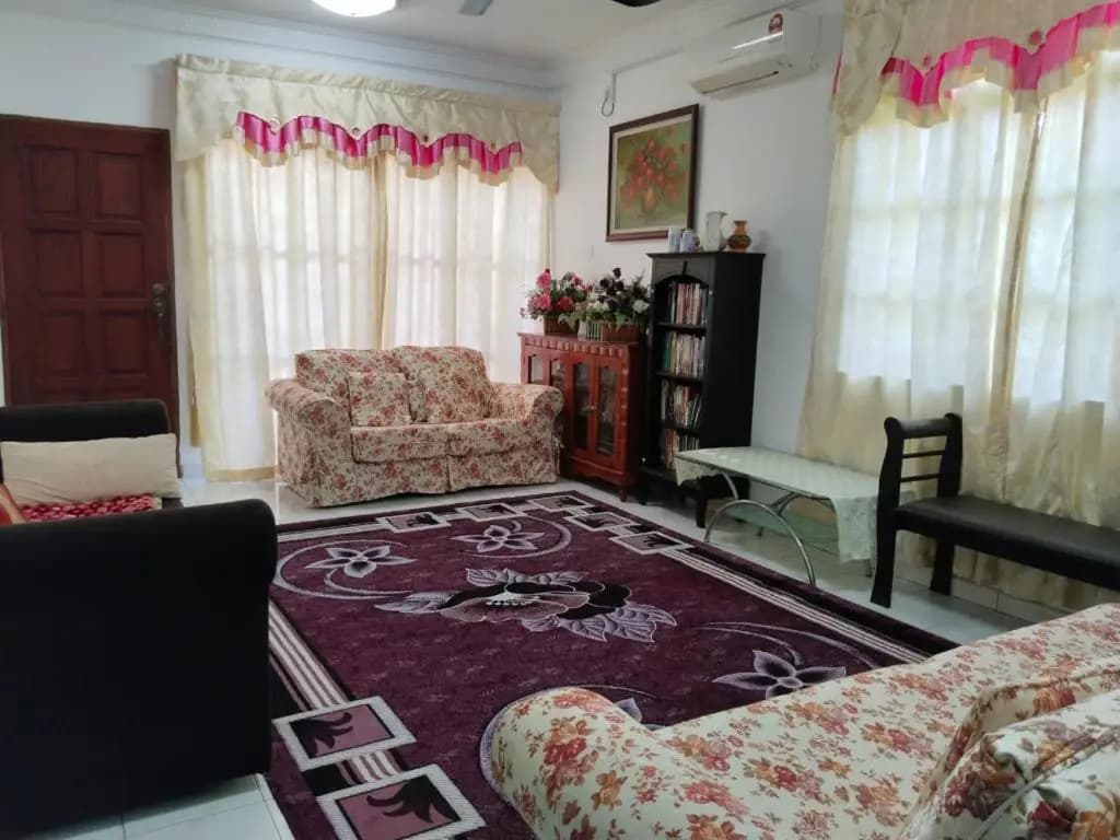 Homestay YatiMizi (Bungalow Station 18, Ipoh) - photo 4