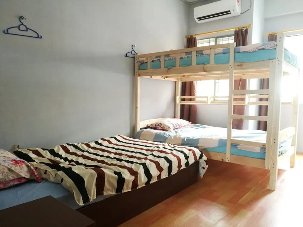 Oceanus Backpackers Hostel - photo 15
