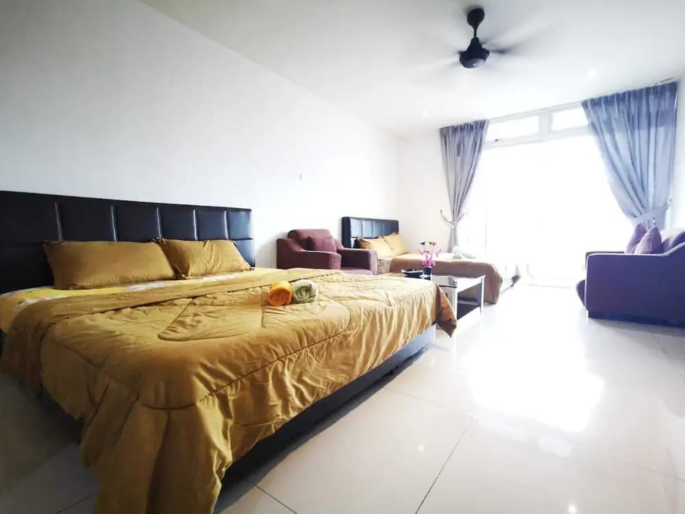 KSL Studio Homestay by Immaculate - photo 41