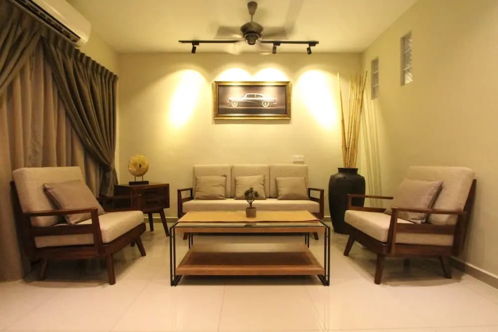 Susan's Impressive Home - photo 13