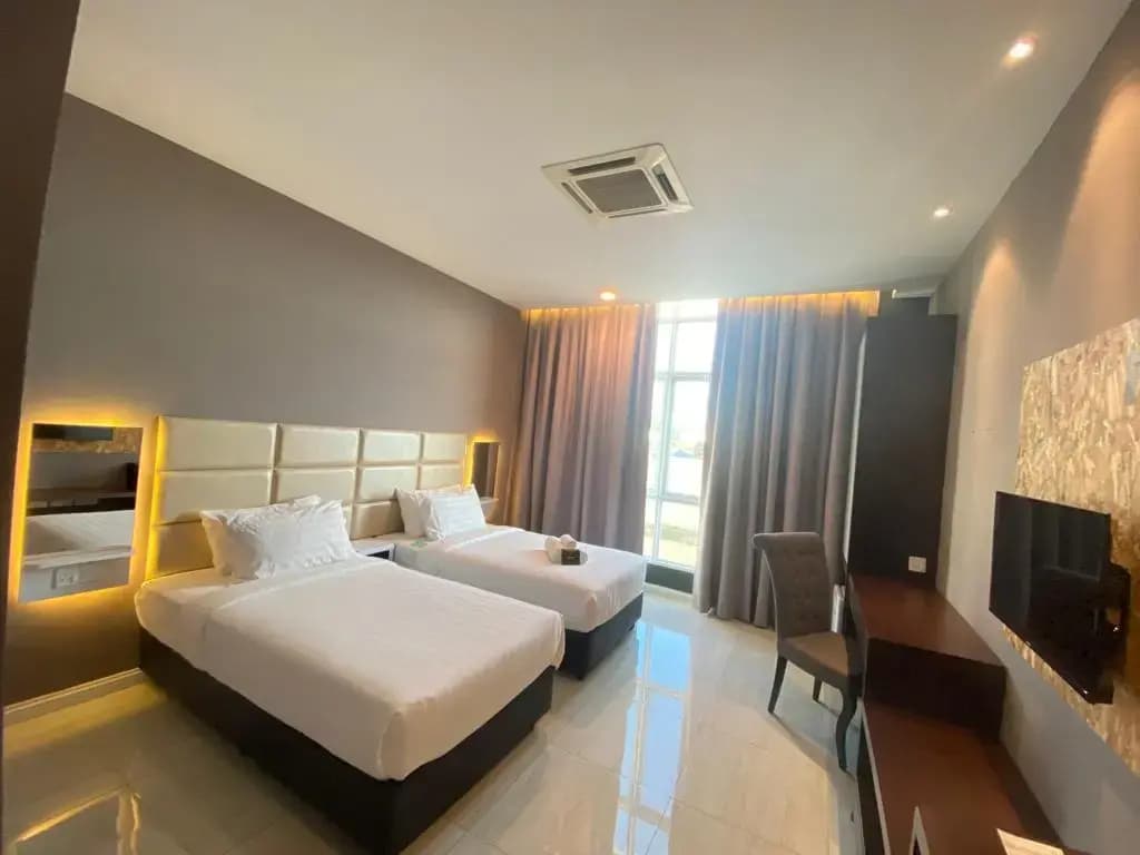 Stirling Suites - photo 4