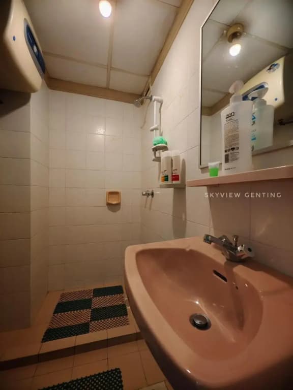 12 Pax Skyview Homestay 2 Family Room 2R2B Brilliant Court Mountain View Genting Highland - photo 4