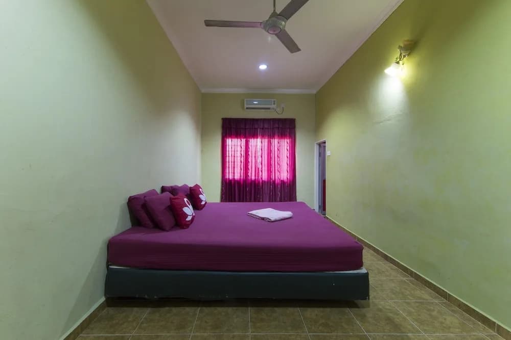 ZEN Home Nabil Nabila Homestay - photo 38