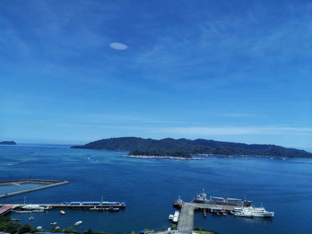 Jesselton Quay Suites - photo 24