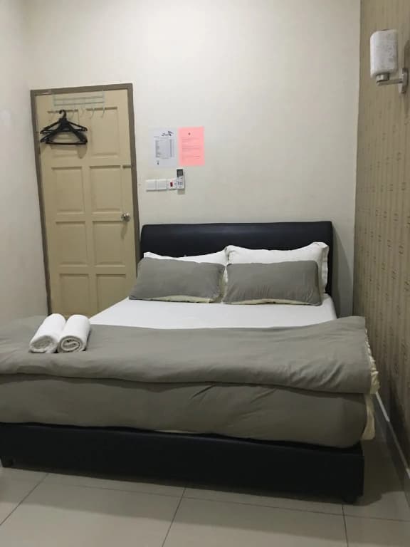 PG Inn - photo 17