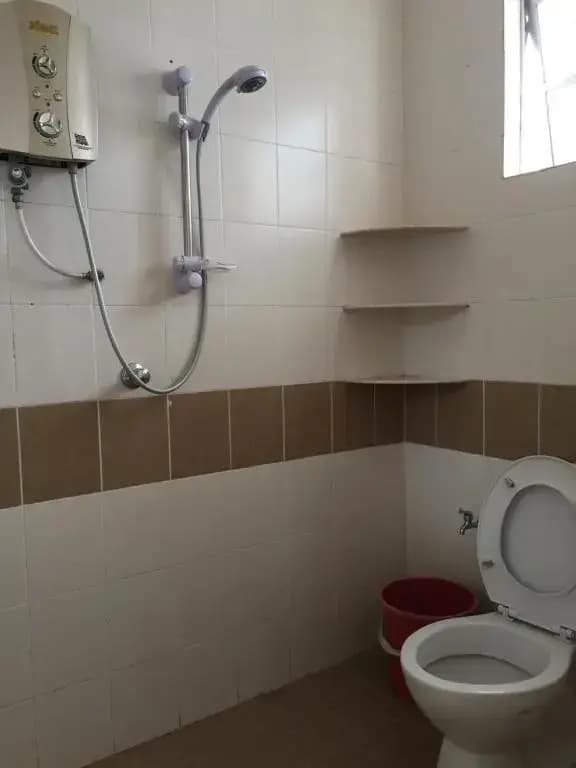 Cameron Supersave Apartment @ Crown Imperial Court - photo 3
