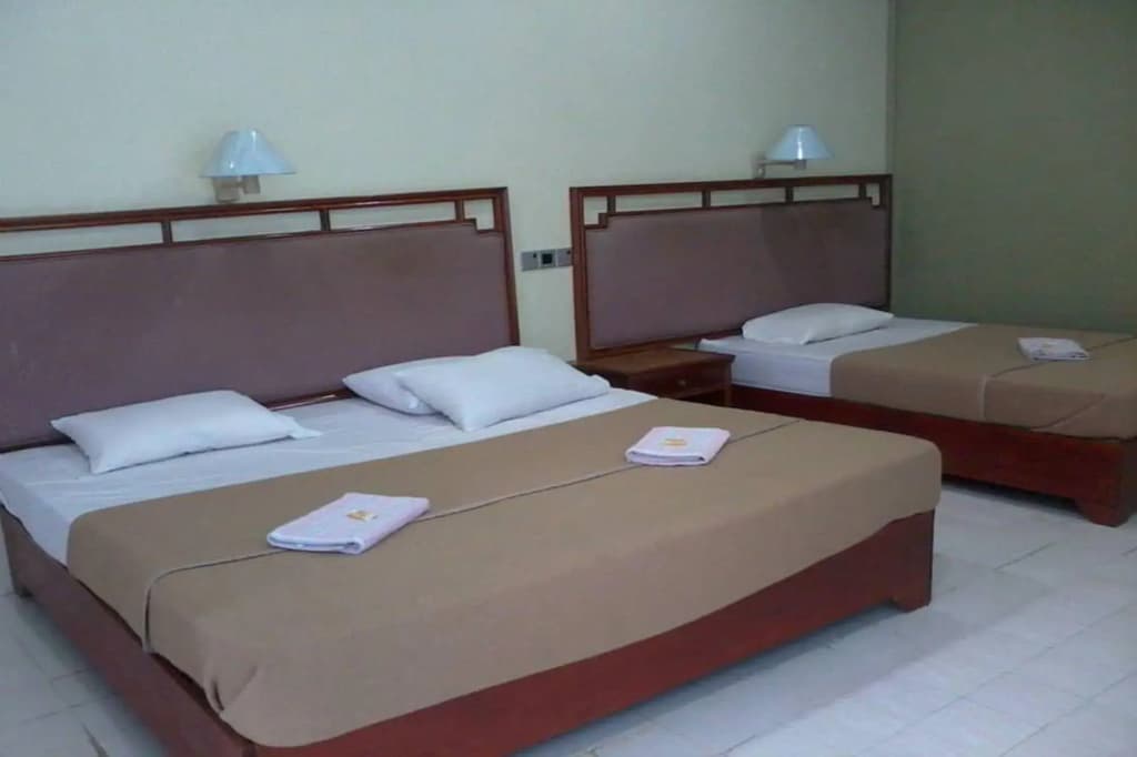 Haliman Guest House - photo 1