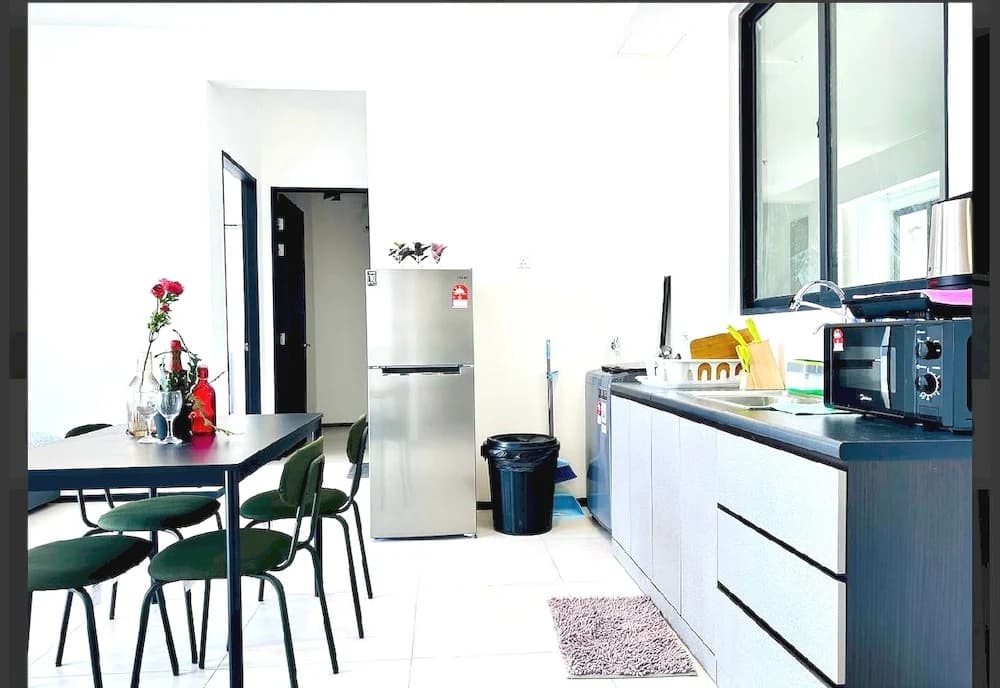 OYO Home 90948 Irishe Homestay Penang City Seaview - photo 20