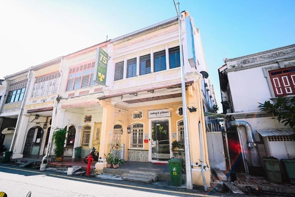 Swing & Pillows @ 75 Chulia St, Georgetown Penang - photo 33