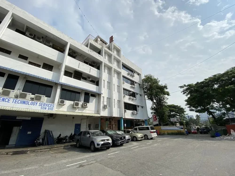 B Hotel Penang by OYO Rooms - main photo