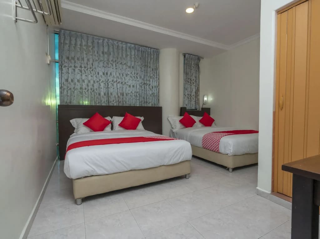 Fully Hotel Desa Tebrau - photo 5