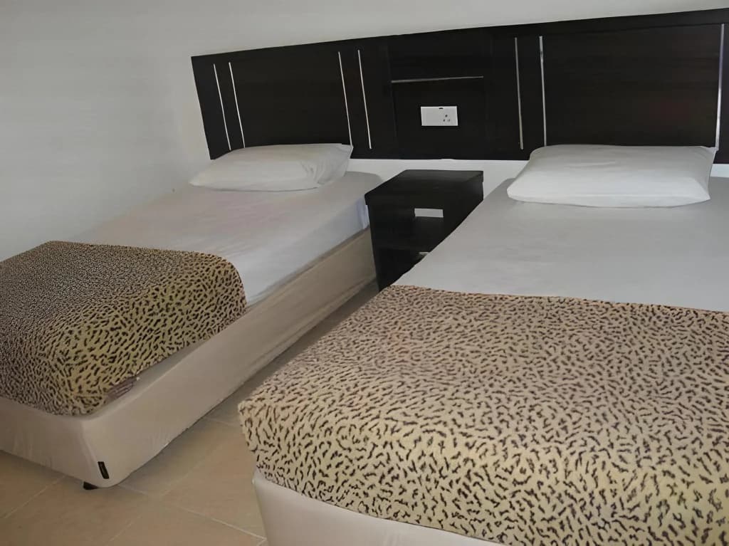 Rainbow Hotel - photo 20