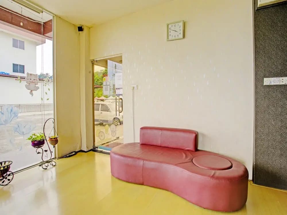 OYO 90597 Delightful Holiday Inn - photo 2