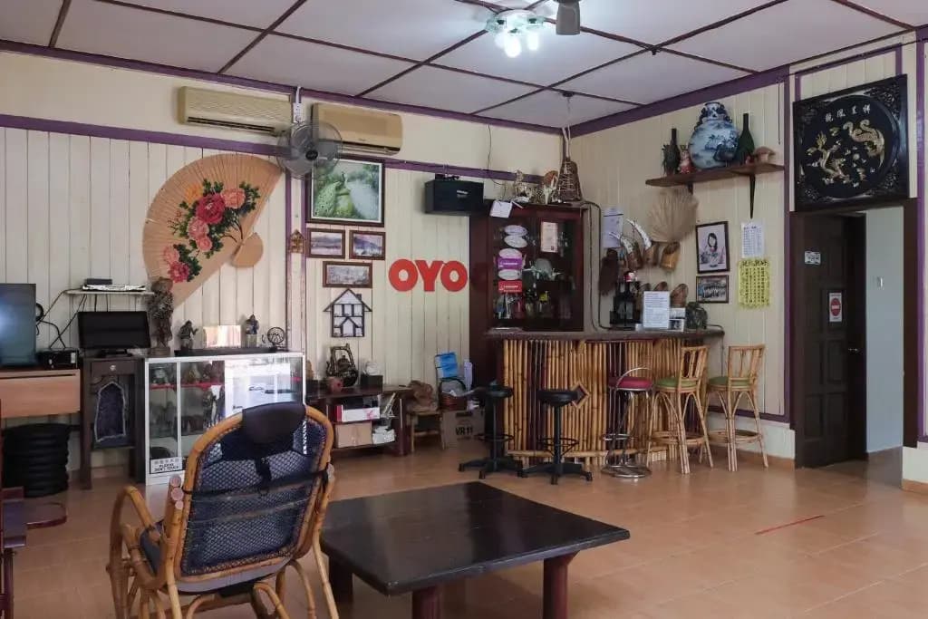 Oyo 89928 Acf Guest House - photo 13