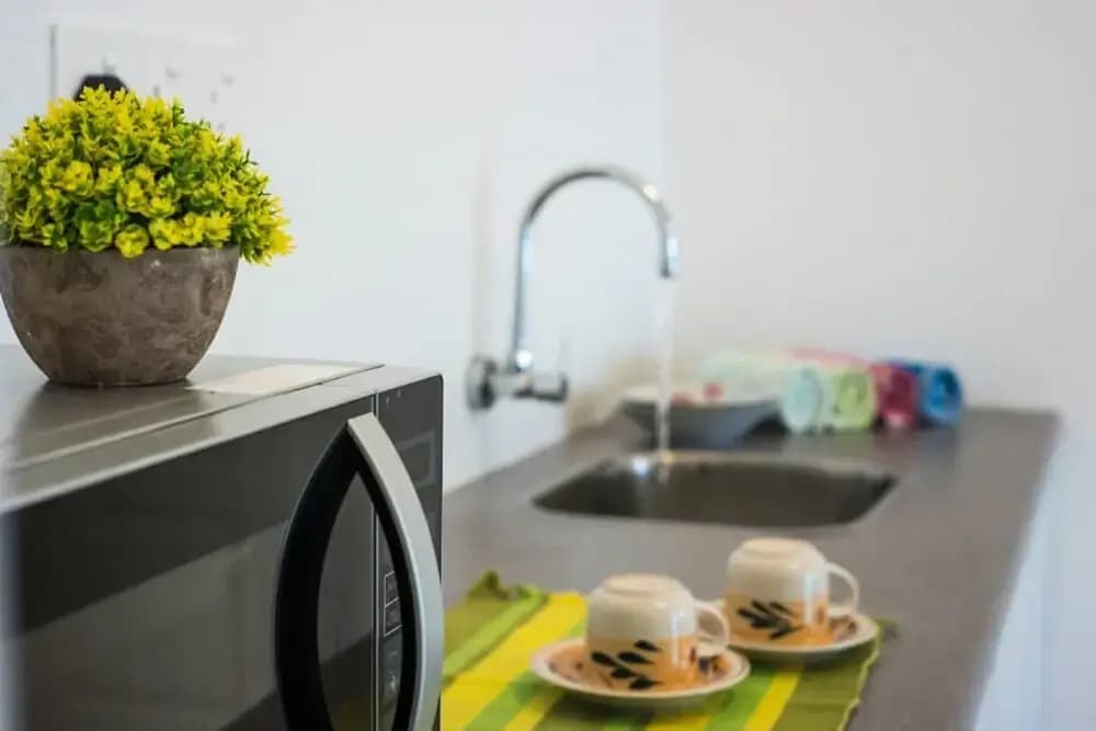 Sky Hive Cozy Apartment Suite, Georgetown - photo 35