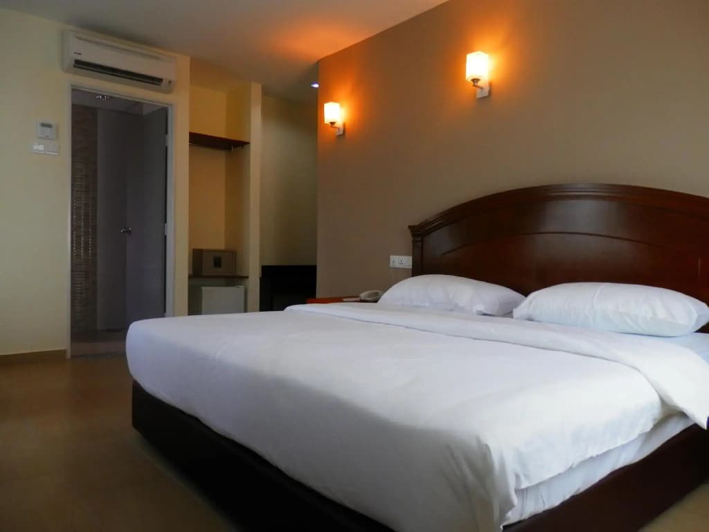 LKS Hotel - photo 5