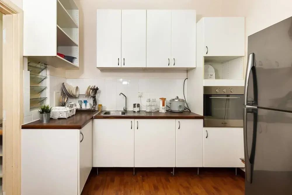 Relaxing & Fresh 3BR Near Klcc - photo 16