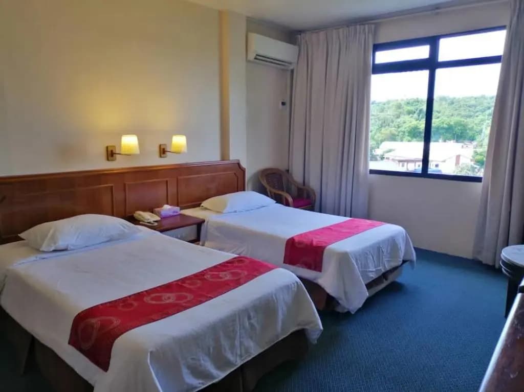 Pacific Orient Hotel - photo 3