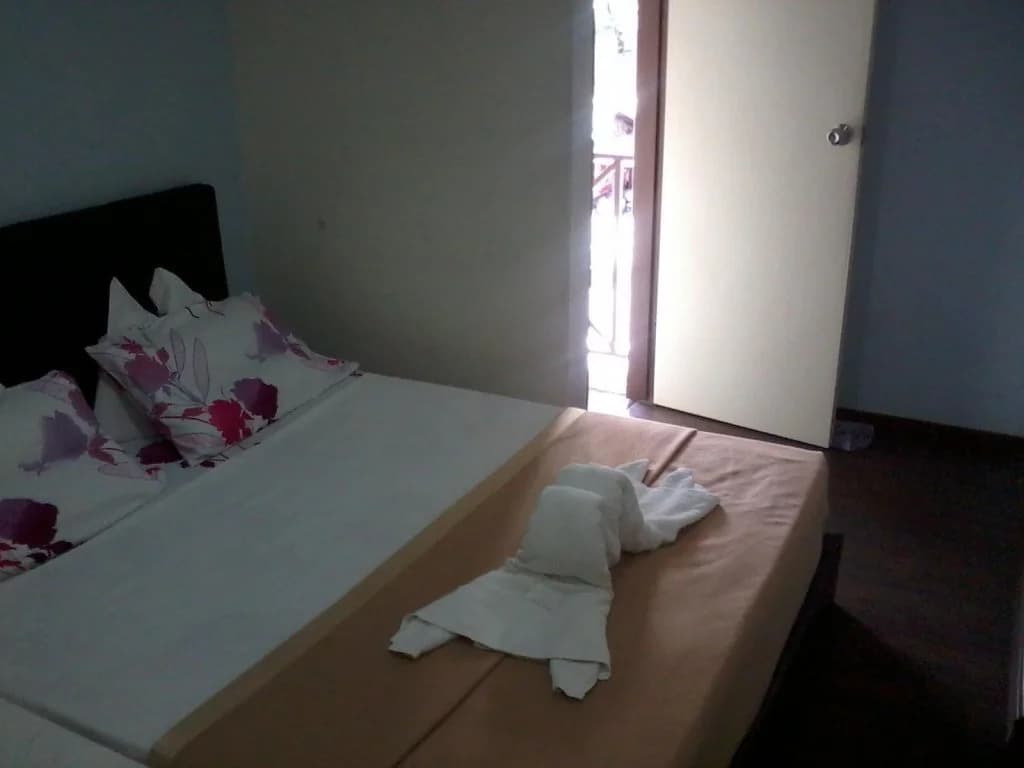 Ferringhi Inn Hotel - photo 3