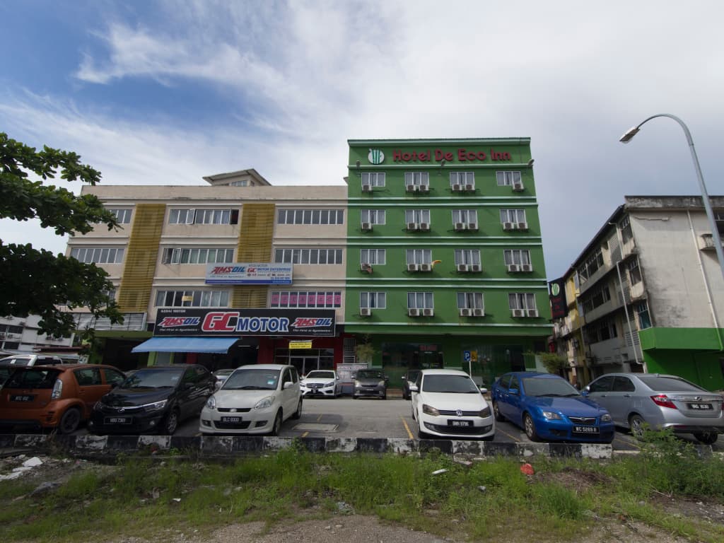 OYO 496 Hotel De Eco Inn - photo 1