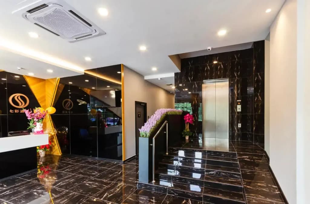 Solid Hotels - photo 8