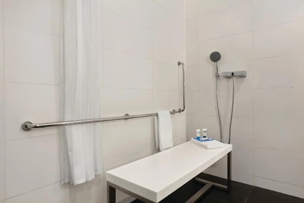 Hyatt House Kuala Lumpur, Mont Kiara - photo 10