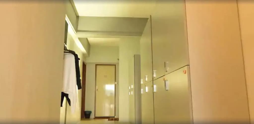 Seaview Capsule Hotel - photo 10