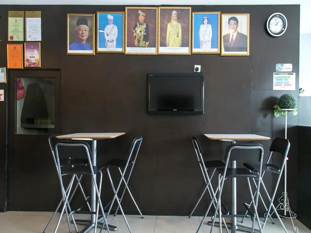 OYO 237 Sri Senawang Hotel - photo 10