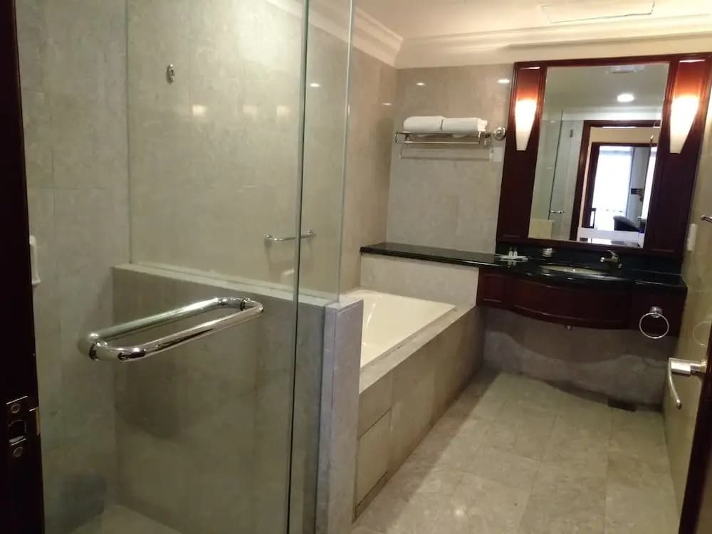 Grand Service Apartment at Times Square - photo 9
