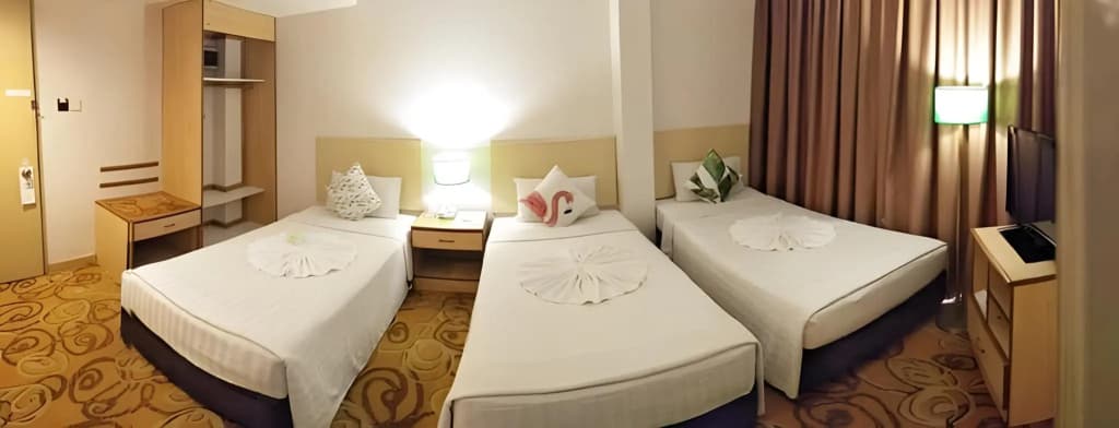 The Orchid Hotel - photo 11