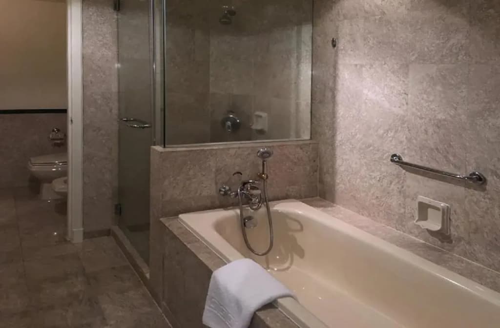 Comfort Service Apartment At Times Square - photo 6