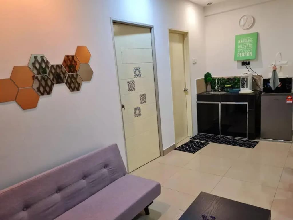 Homi Homestay Menara U2 - photo 11