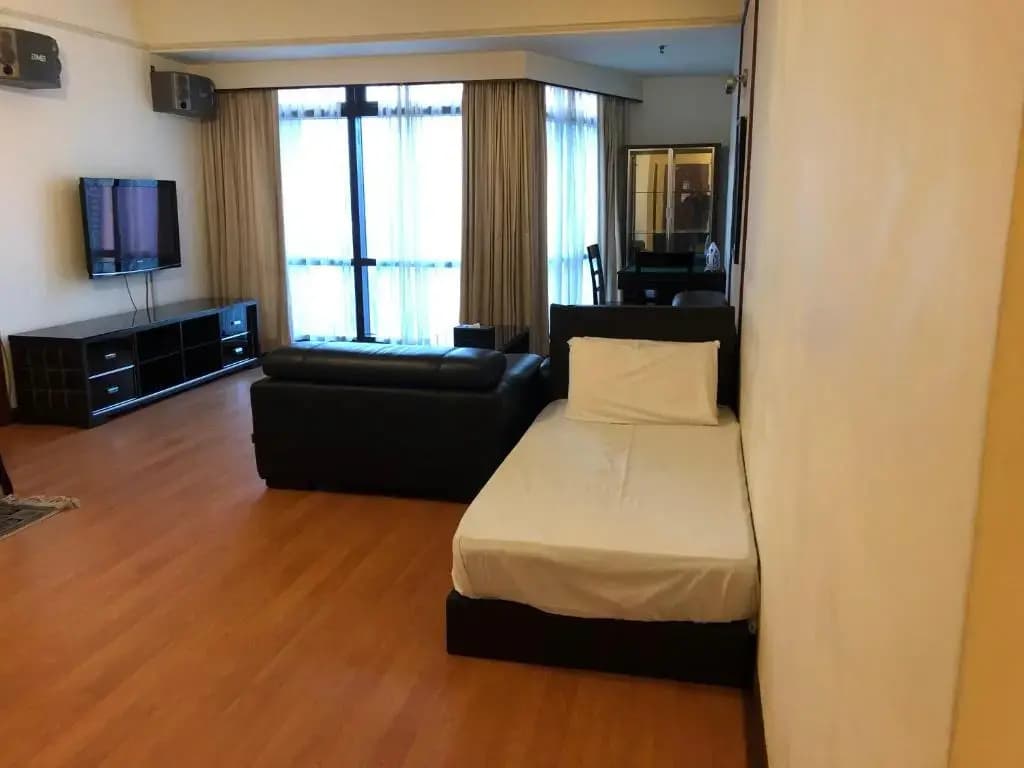 Comfort Service Apartment At Times Square - photo 6