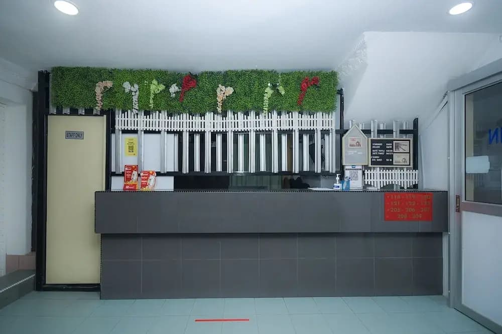 River Inn by OYO Rooms - photo 9