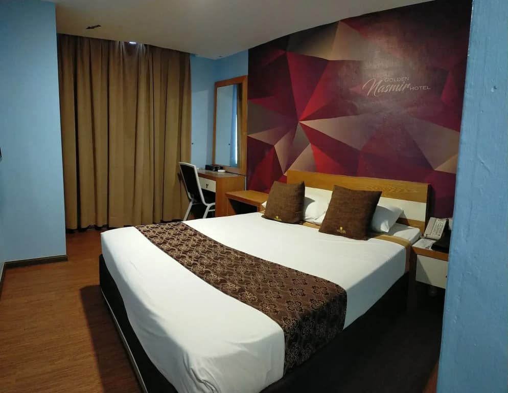 Golden Nasmir Hotel - photo 2