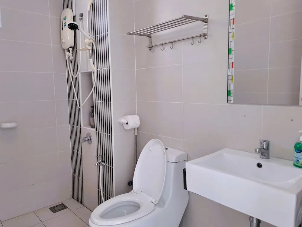 JB Bukit Indah Skyloft Suites - photo 15