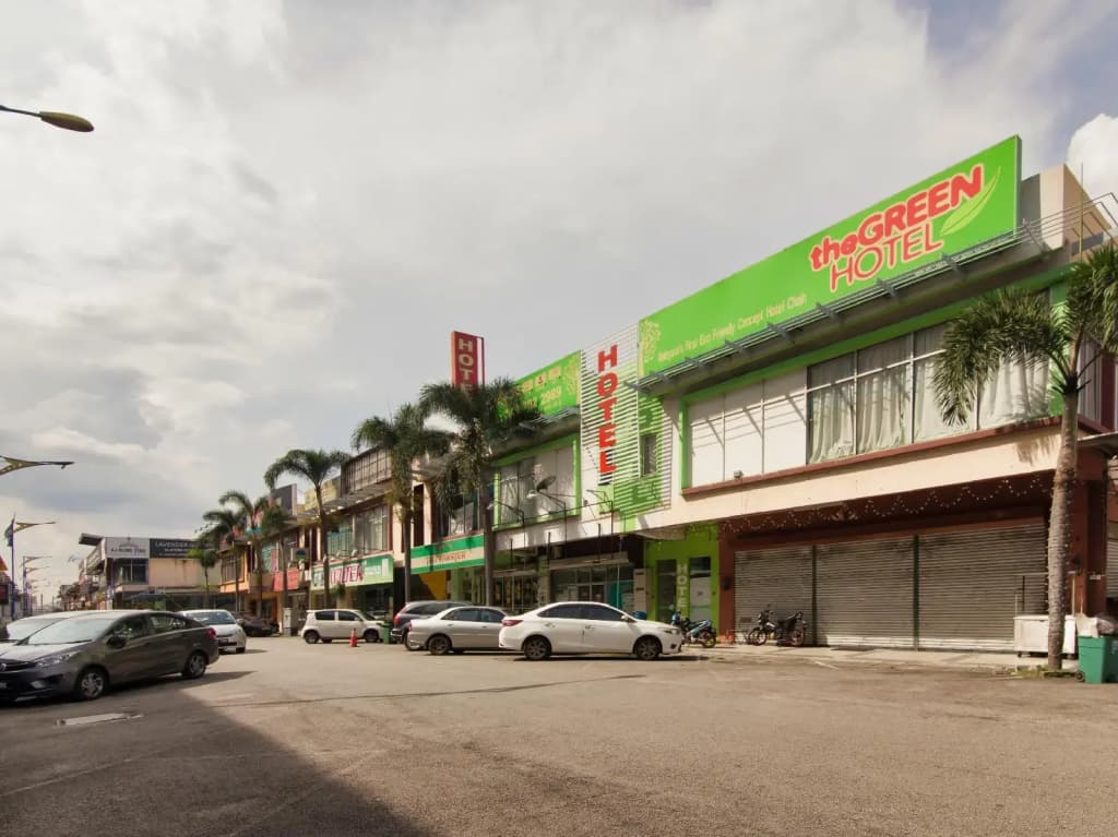 OYO 479 The Green Hotel - photo 1