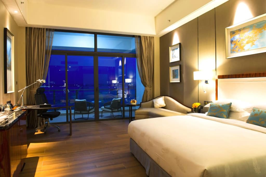 Forest City Marina Hotel - photo 3