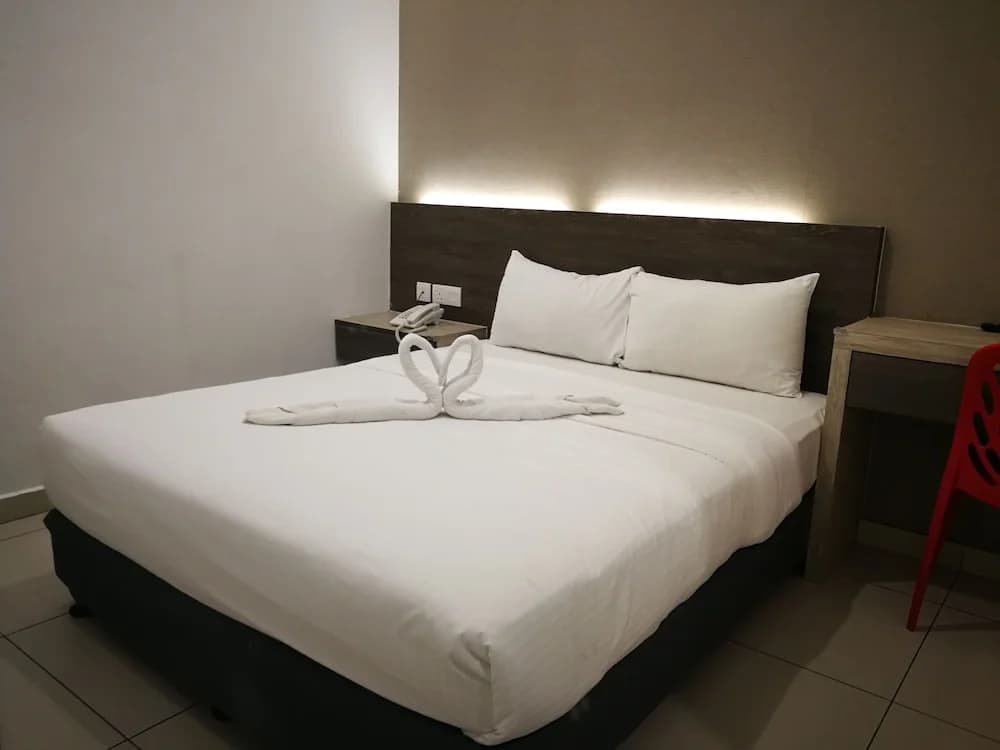Hotel Alpha - photo 6