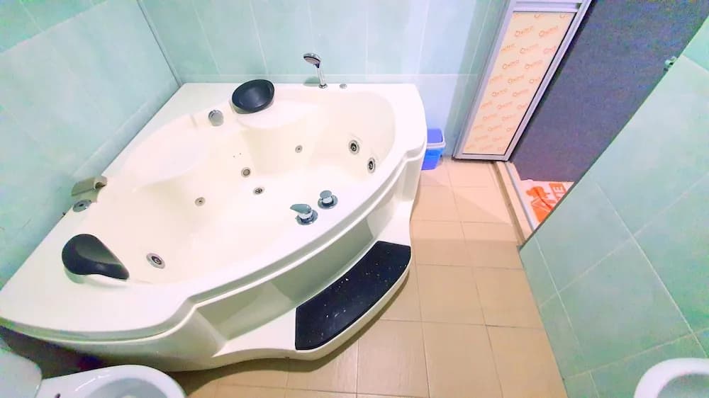 OYO 89737 Hotel Tishoa - photo 10