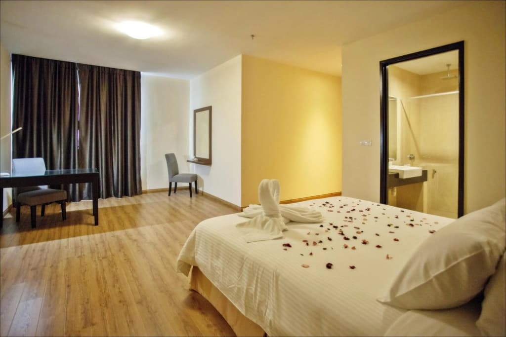Cathayana Hotel Kuantan - photo 3
