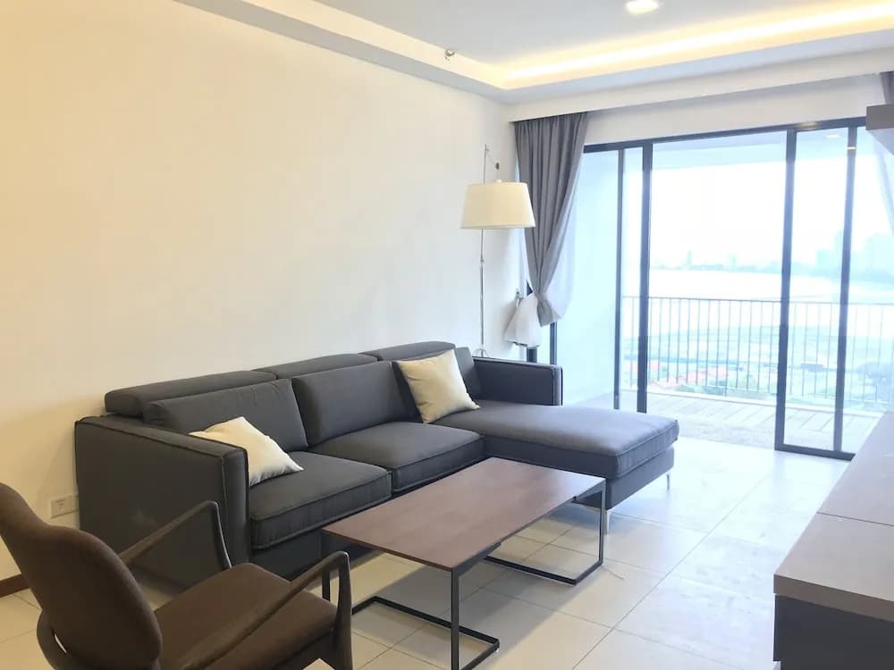 The Landmark Penthouse Luxury Condo by Casa Accommodation - photo 2