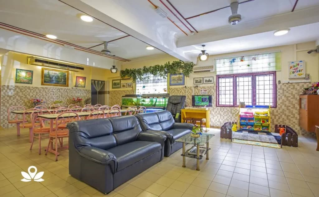 Coastal Park Hotel - photo 20