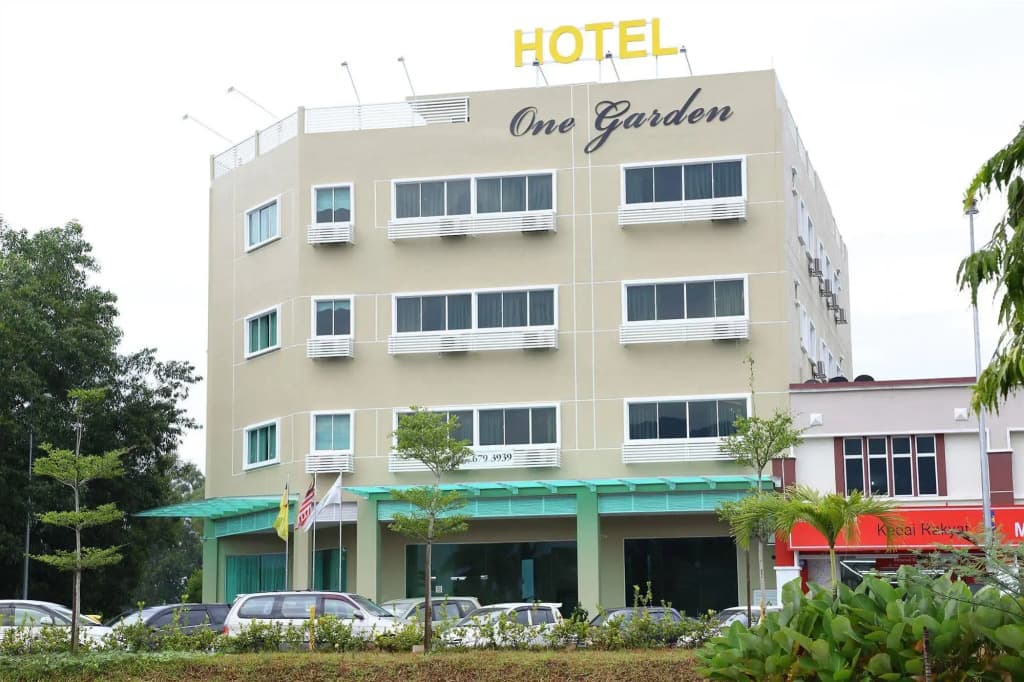 One Garden Hotel @ Senawang - photo 1
