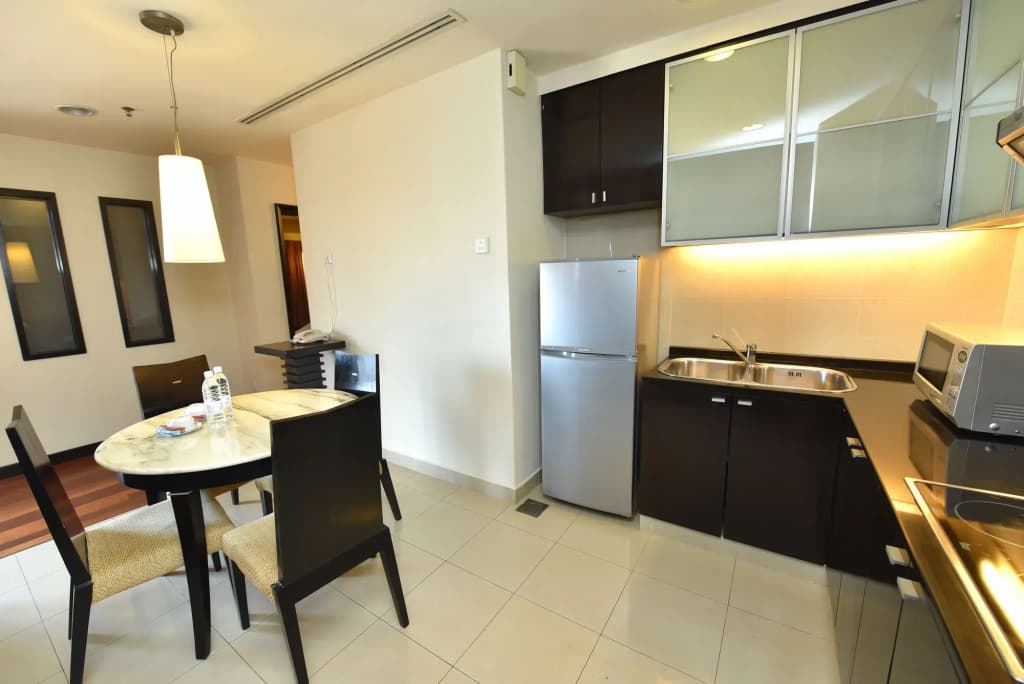 Resort suites at Bandar Sunway - photo 27