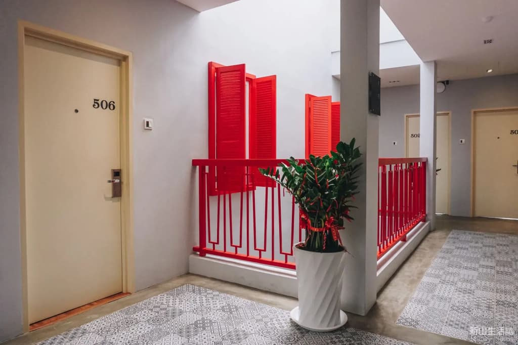 CIQ HOTEL at Jalan Trus - photo 7